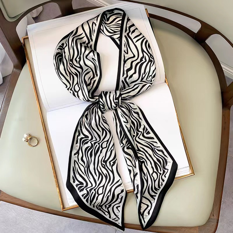 Women Bags Online - Luxe Zebra Print Zijden Vierkante Sjaal