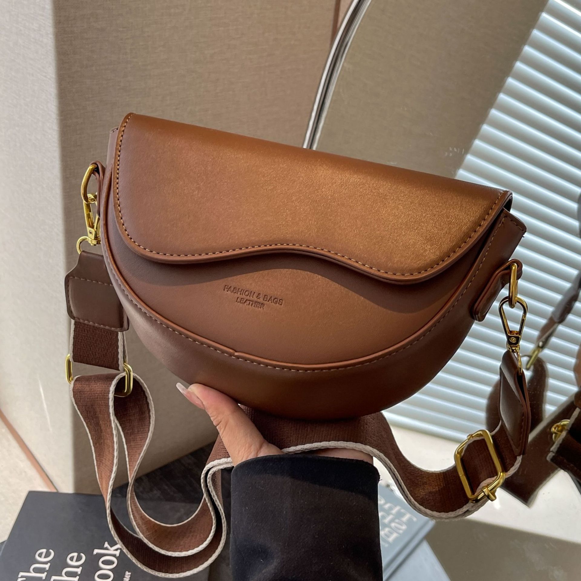 Women Bags Wholesale - Hoogwaardige, goed verkopende, modieuze niche schoudertas